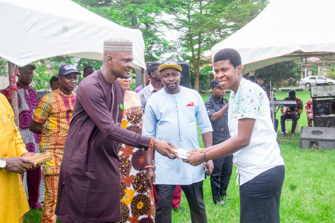Akwa Ibom Rep Pays Bursary To Constituents