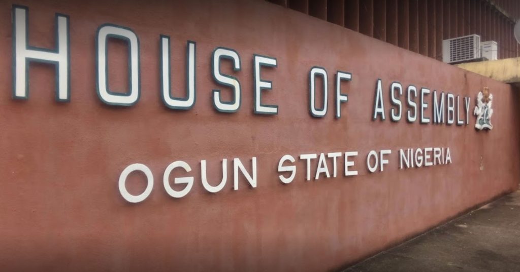 Ogun Assembly swears in Elemide as new Speaker, affirms Oluomo’s impeachment