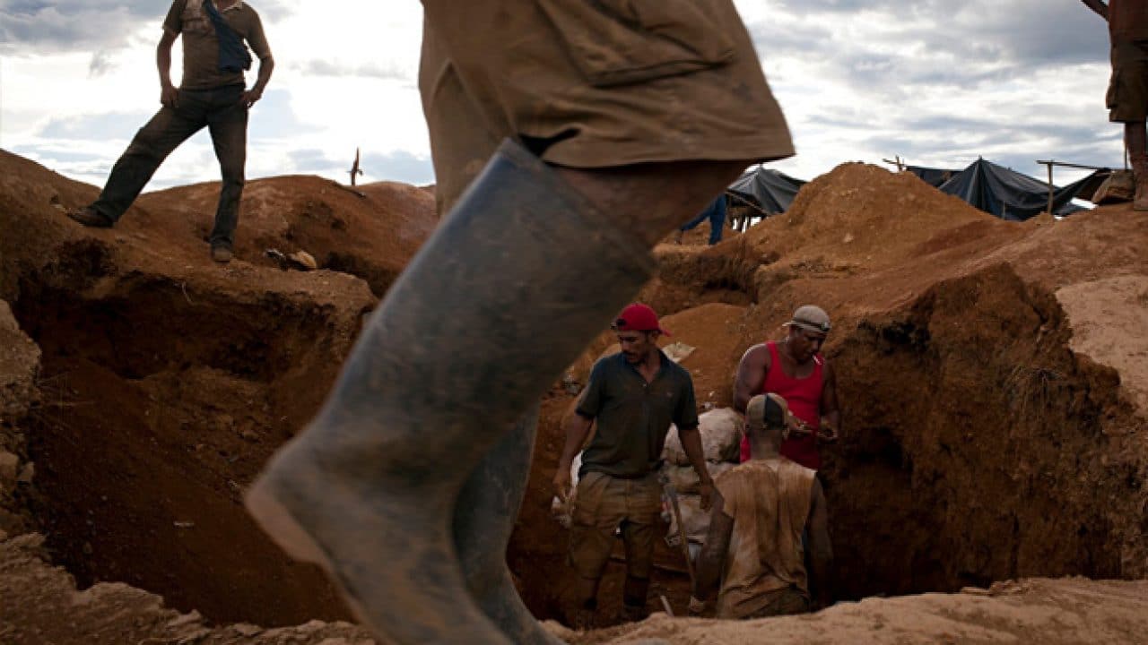 Miners back Nigerian govt’s clampdown on illegal mining