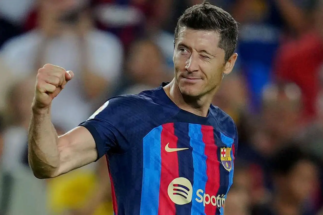 Lewandowski beats Messi, Ronaldinho to achieve new record at Barcelona