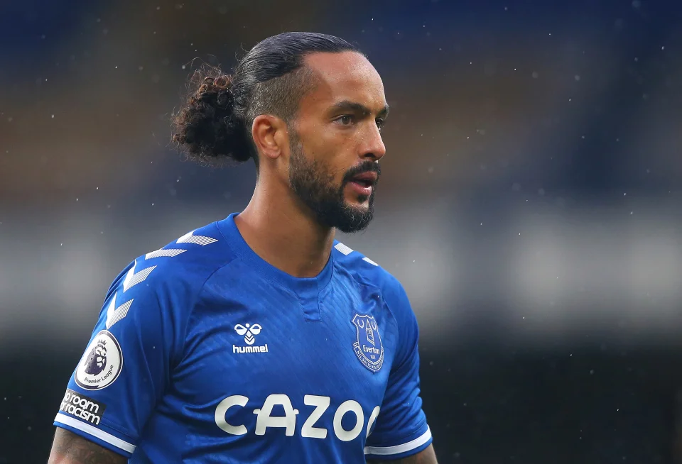 UCL: Theo Walcott tells Arsenal signing to make after Porto defeat