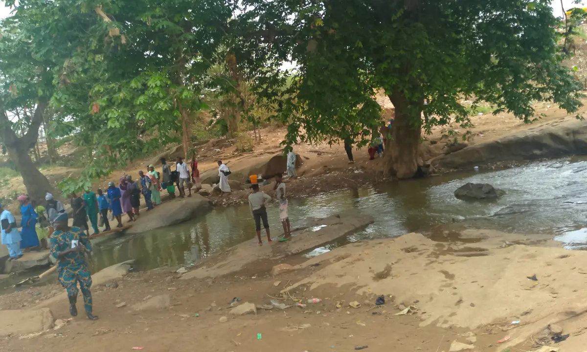 Oyo: Lamentations as pedestrians face tough time on Olodo Road