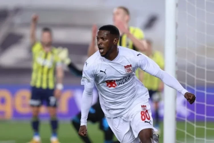 Transfer: Nigerian forward part ways with Turkish club, Gençlerbirliği