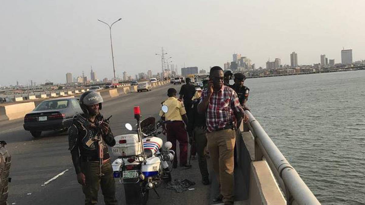 Man escaping arrest jumps into Lagos lagoon, drowns