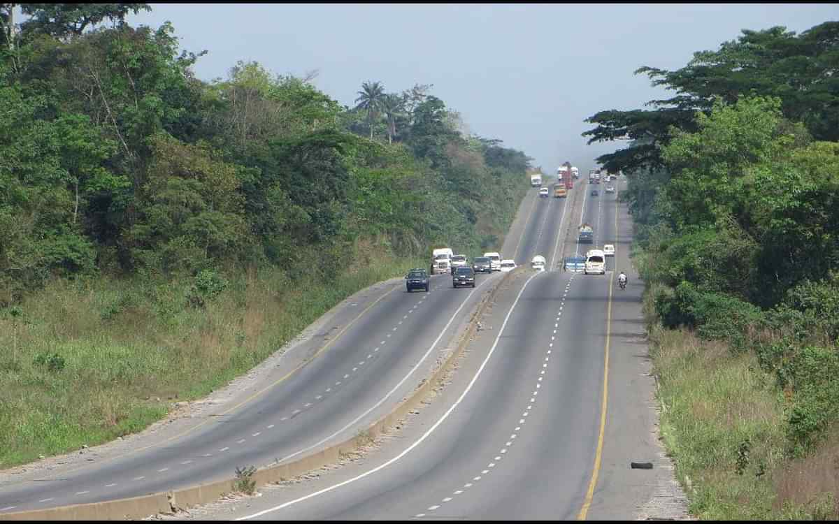 One dead , 6 injured in Lagos-Abeokuta Expressway accident