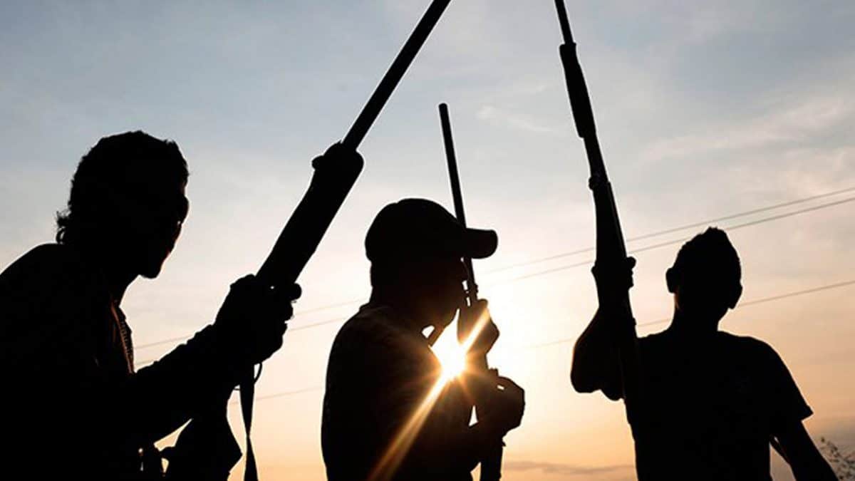 Gunmen kidnap unidentified occupants of SUV in Anambra