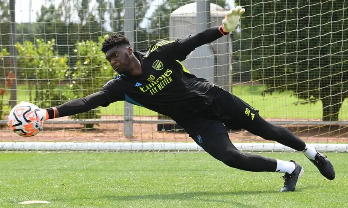 ‘Proud moment’ – Okonkwo after signing new Arsenal contract