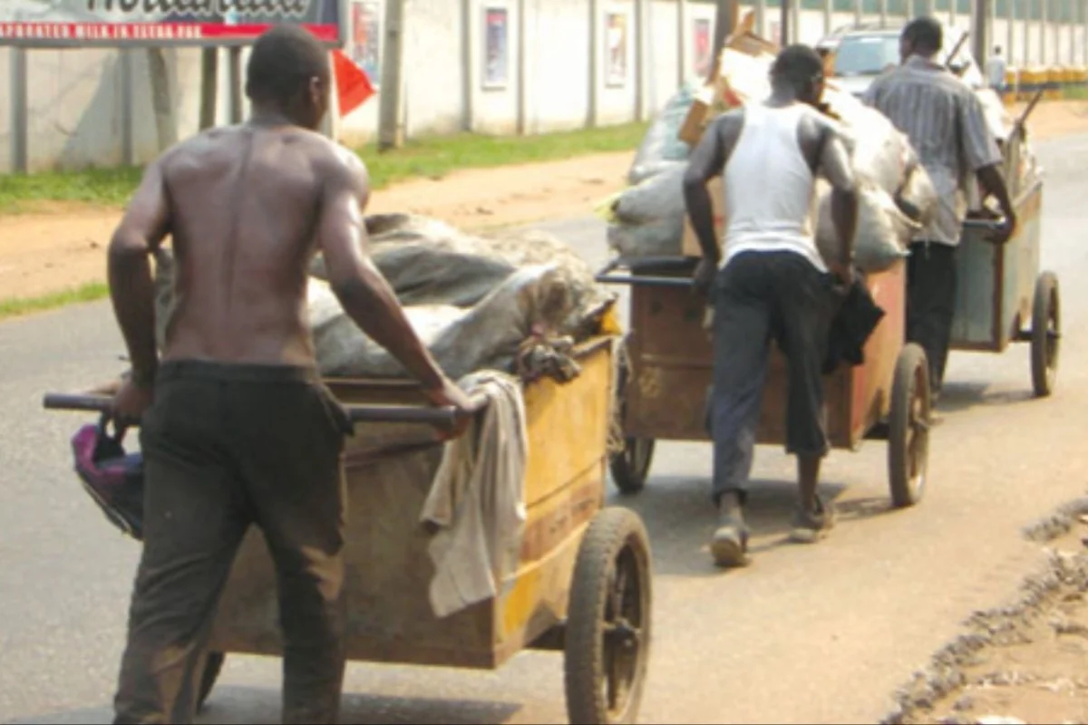 Anambra Govt bans scavengers, vows to prosecute residents selling scraps to them