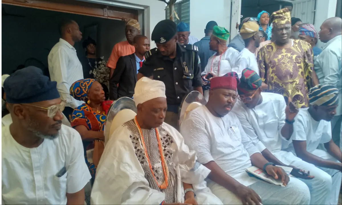 Muslims, Christians, Traditionalists offer prayers for ex-Oyo governor, Ladoja