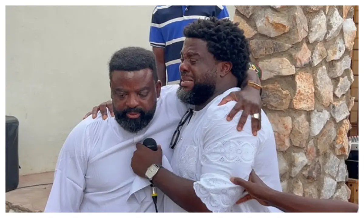 Actor Kunle Afolayan finally reconciles with brother, Aremu at mother’s burial